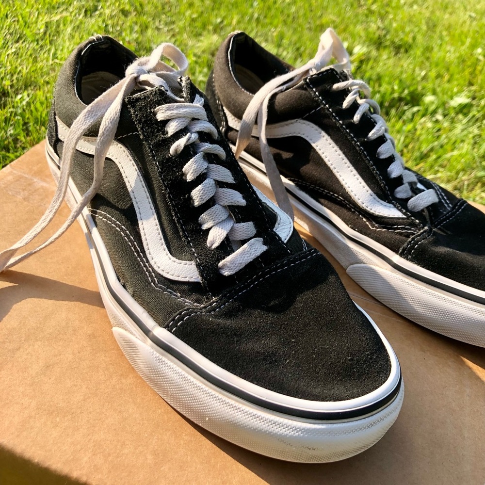 Vans Old Skool Low Rise Skate Sneakers Womens Sz 9